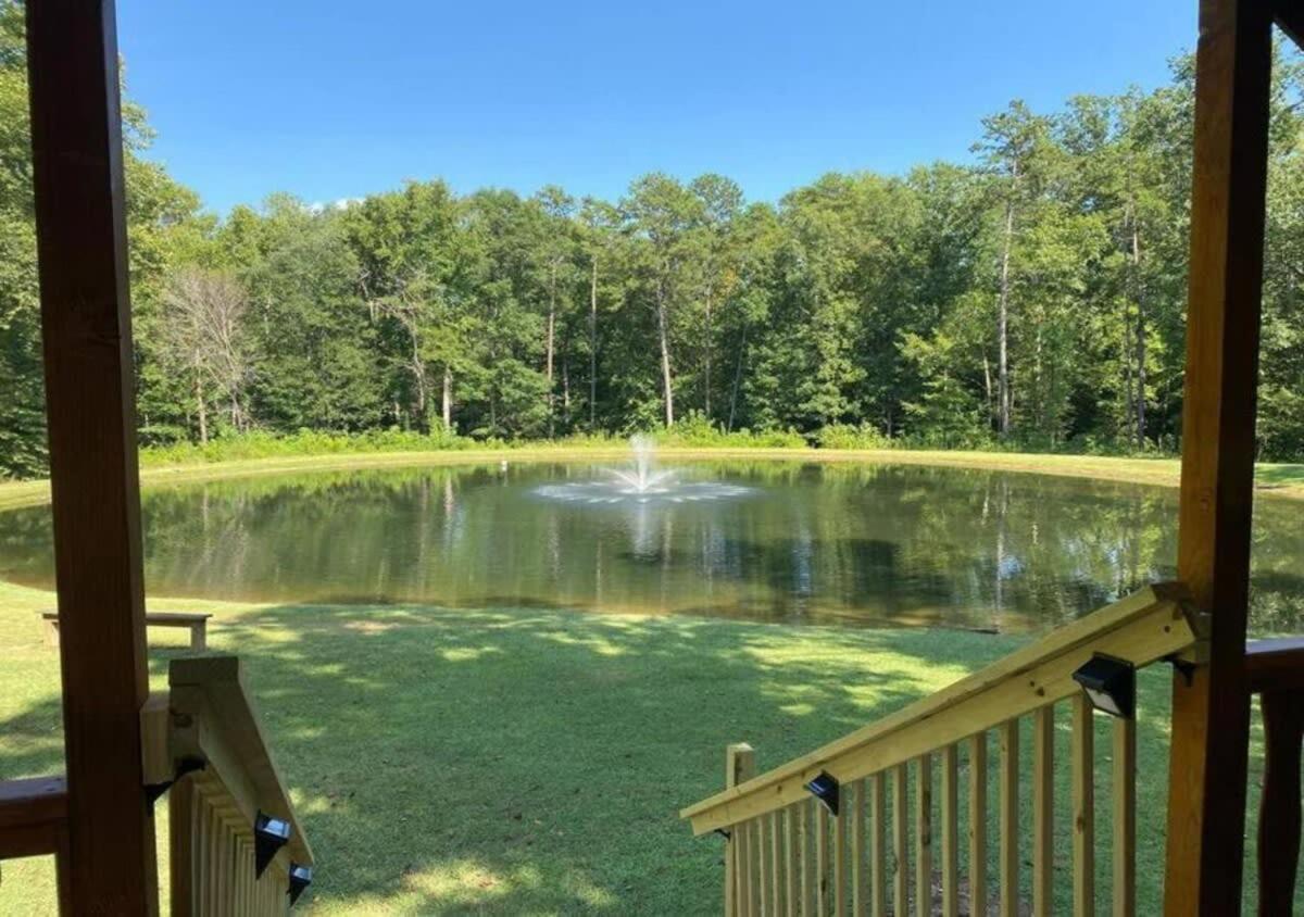 Serene 1Br Cabin Near Nc Z00 With Loft & Waterview Asheboro Exteriér fotografie